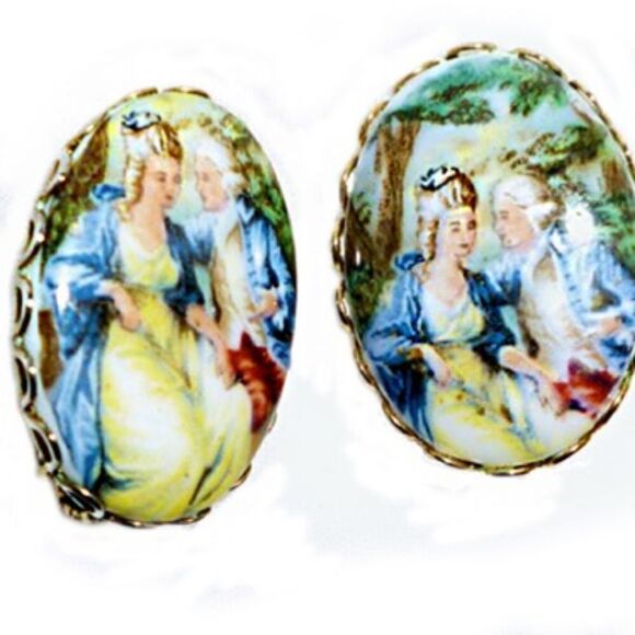 PORCELAIN TRANSFER ROMANTIC PAIR CLIP EARRING NWT - Picture 1 of 8